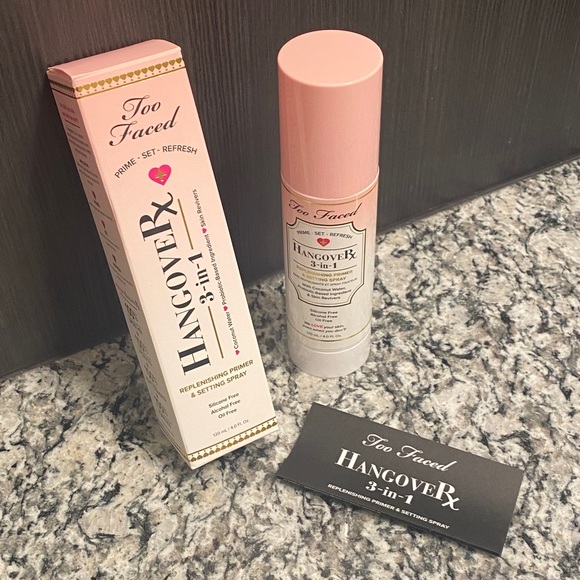 Too Faced Hangover 3-in-1 Replenishing Primer & Setting Spray 4oz. - Picture 2 of 8